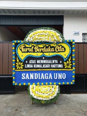 Papan Bunga Duka di Gunung Elai